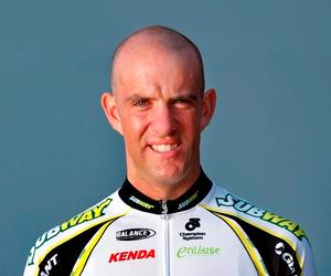 Nick Lovegrove from the SUBWAY&#174; Pro Cycling Team made it two in a row in impressive fashion, comfortably winning the Fred Ogle Memorial 110km Road Race in Northland yesterday